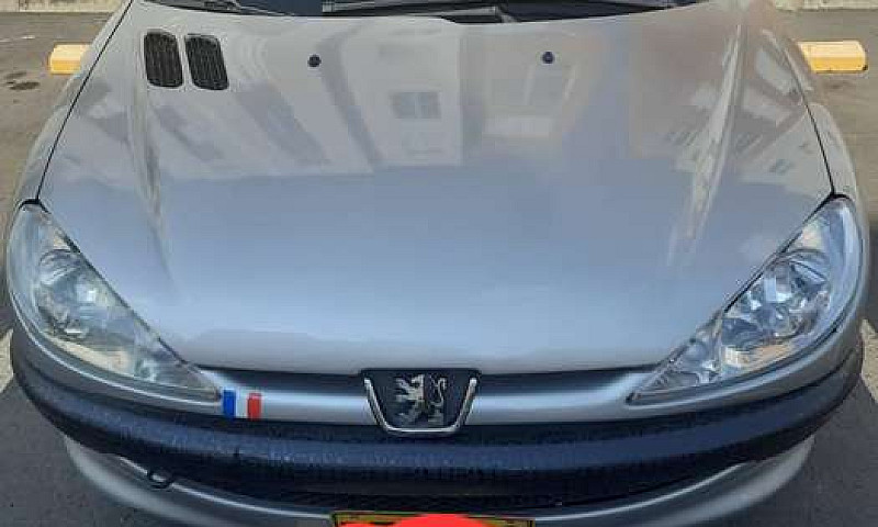 Vendo Hermoso Peugeo...