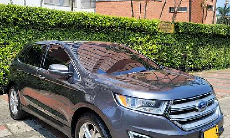 Ford Edge Titanium 2...