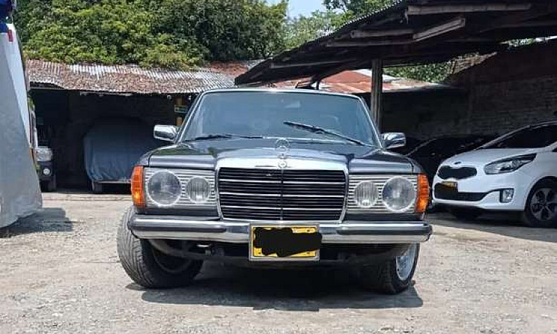Mercedes Benz W123 E...