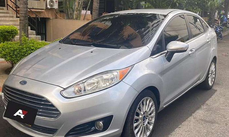 Ford Fiesta Titanium...