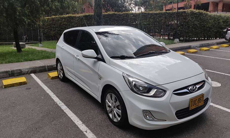 Hyundai Accent I25 1...