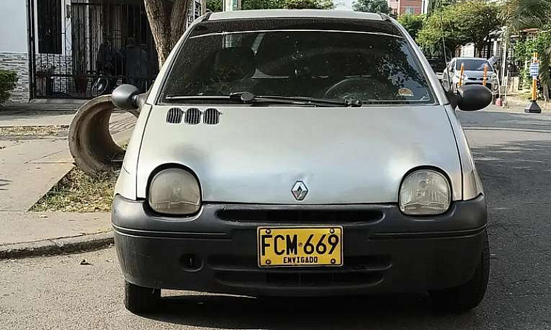 Vendo Twingo 2006...