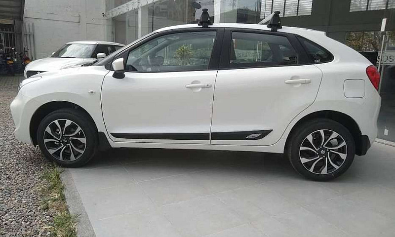 Suzuki Baleno Cross ...