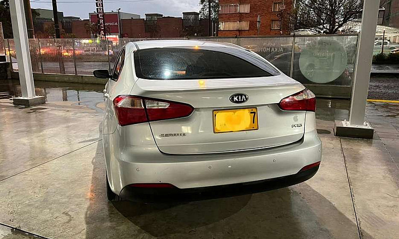 Vendo Kia Cerato Pro...