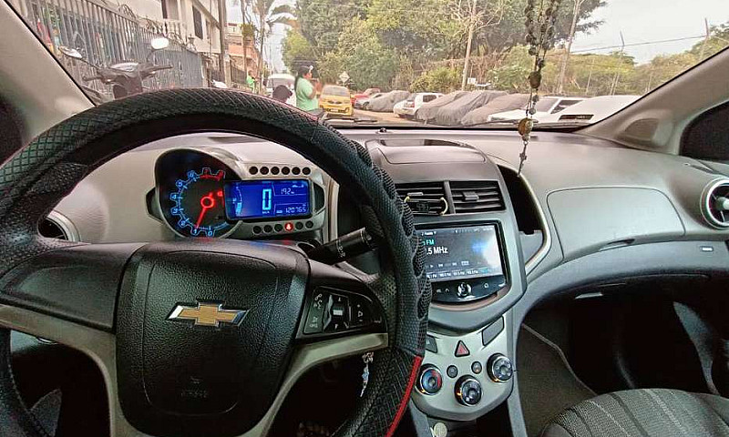Vendo Chevrolet Soni...