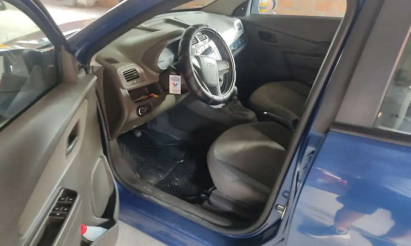 Vendo Automóvil Chev...