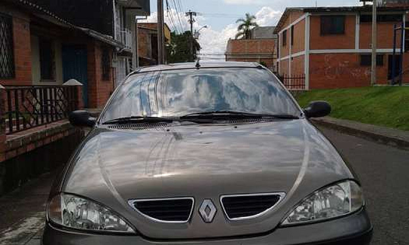 Vendo Renault Megane...