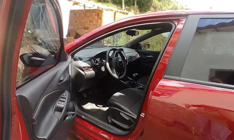 Vendo Chevrolet Onix...