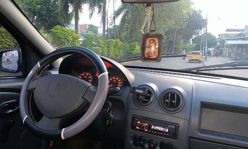 Renault Logan Modelo...