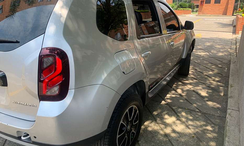 Vendo Renault Duster...