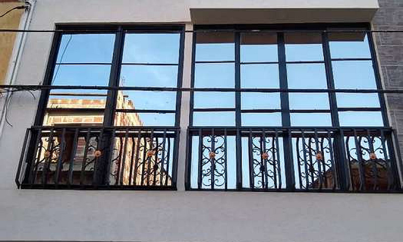 Casa De 3 Pisos Inde...