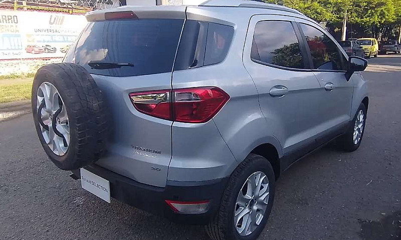 Ford Ecosport Titani...