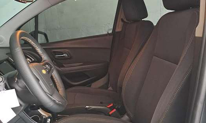 Chevrolet Tracker...