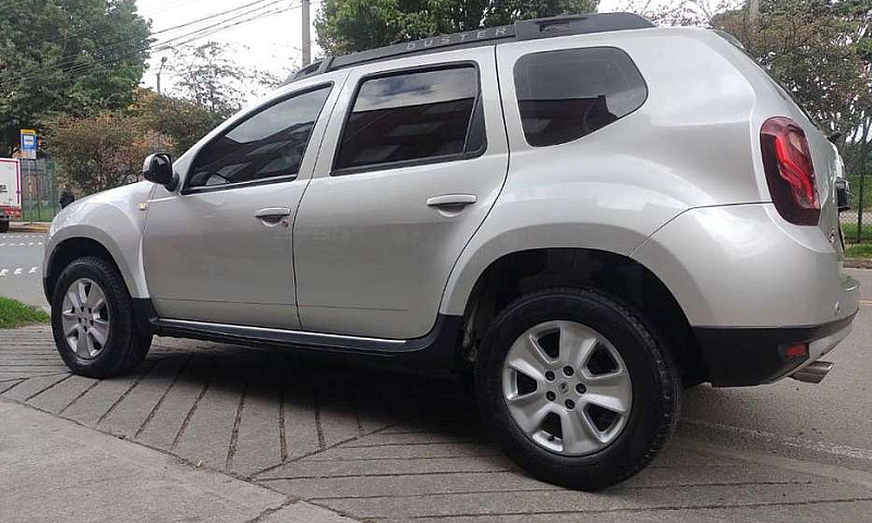 Renault Duster 4X4 2...