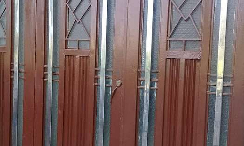 Arriendo Casa Grande...