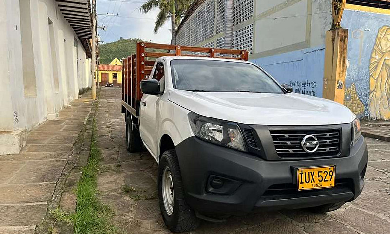 Hermosa Nissan Front...
