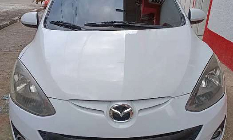 Mazda 2 Mod 2015...