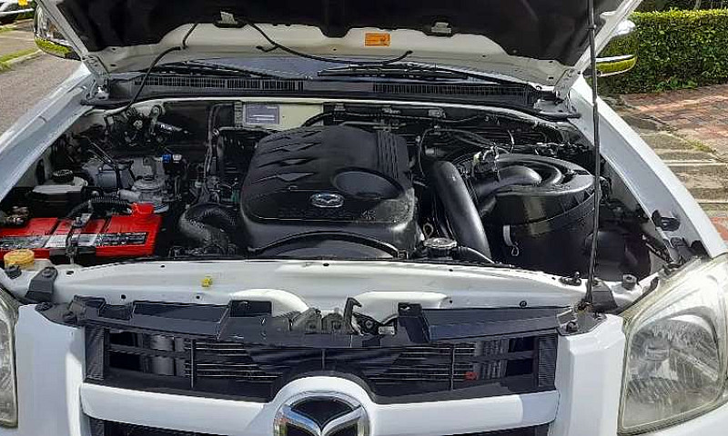 Mazda Bt 50 4X4 Dies...