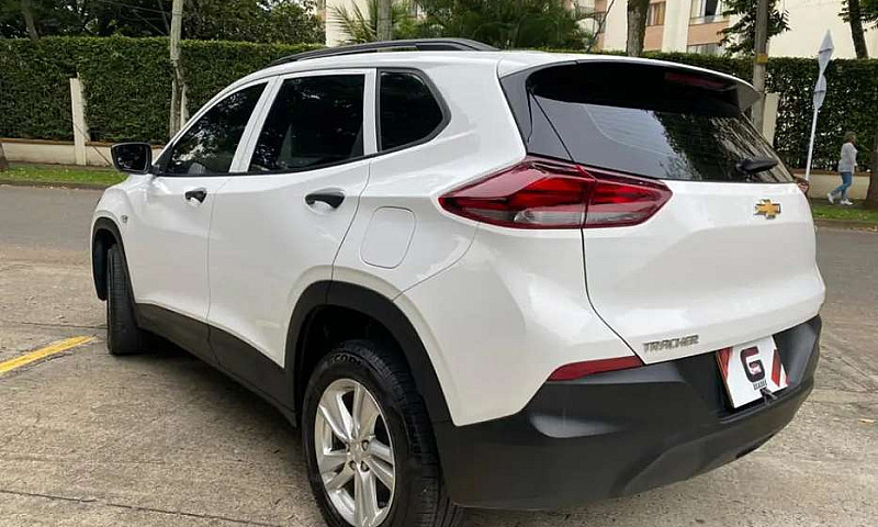 Chevrolet Tracker...
