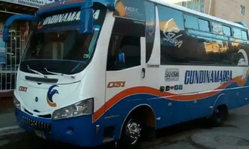 Vendo Buseta Hyundai...