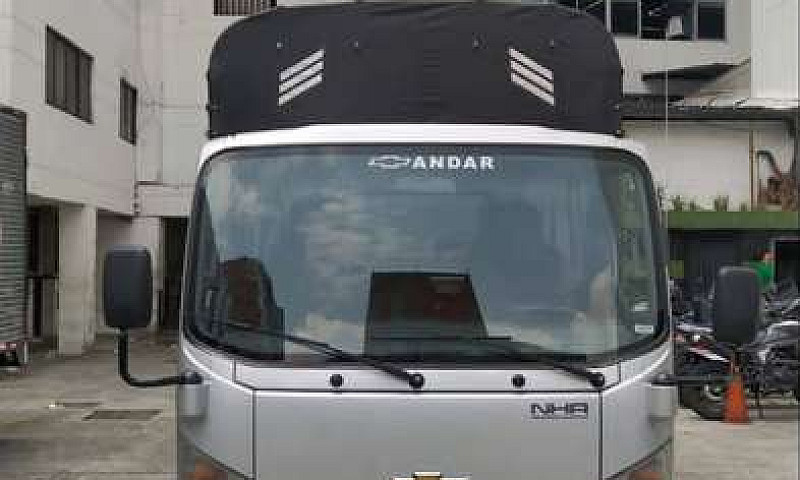 Camion Nhr...