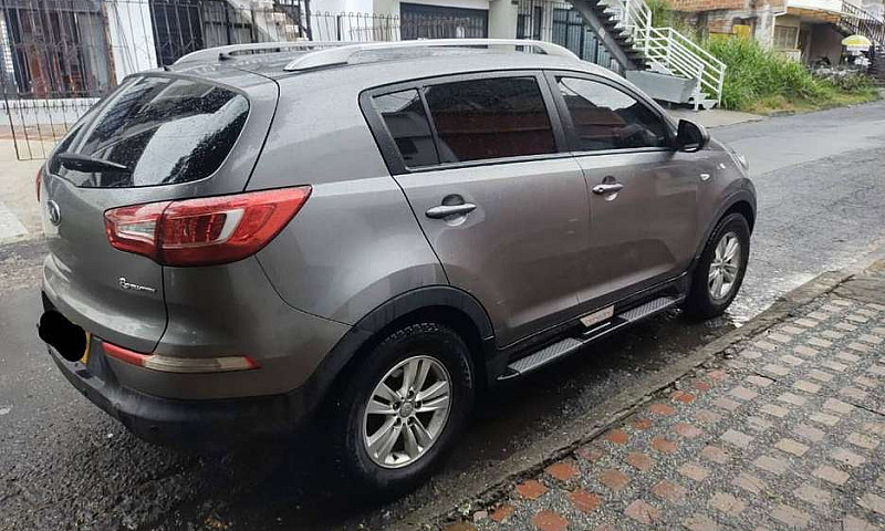 Hermosa Kia Sportage...