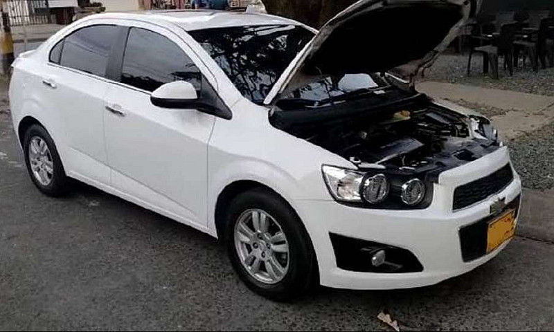 Chevrolet Sonic 2014...