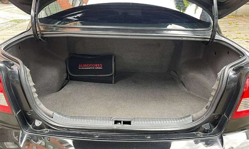 Kia Rio Stylus 2014...