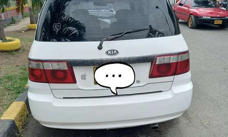 Vendo Kia Carens...