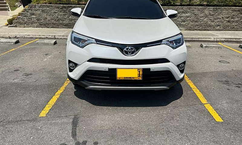 Toyota Rav4 2017...