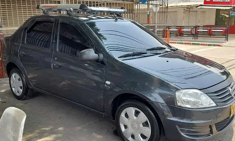 Vendo Renault Logan...