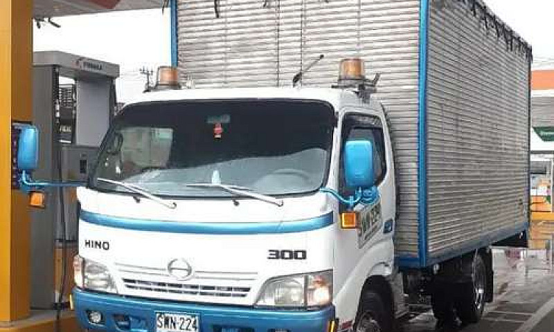 Vendo Hino 300 Dutro...