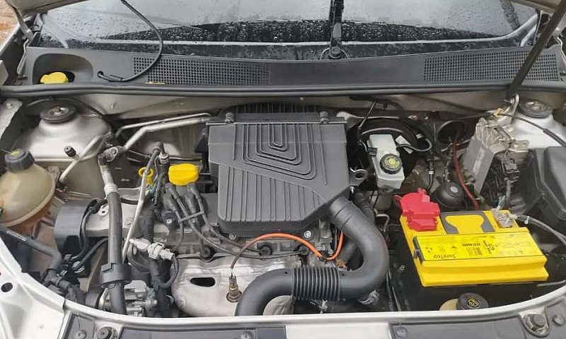 Renault Sandero Aute...