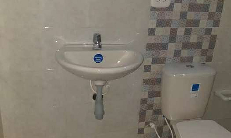 Se Arrienda Habitaci...