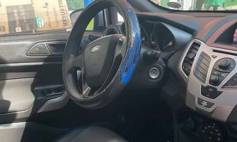 Ford Fiesta 2013 Se...