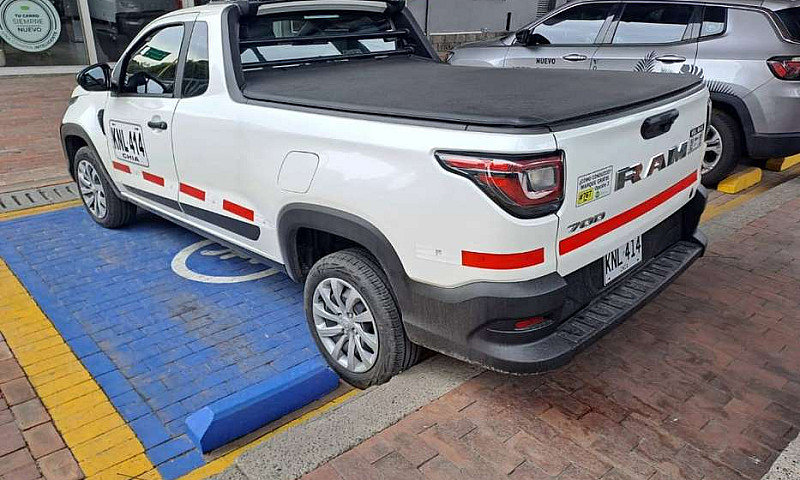 Ram 700 Placa Blanca...