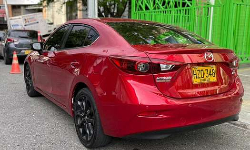 Mazda 3 Grand Tourin...