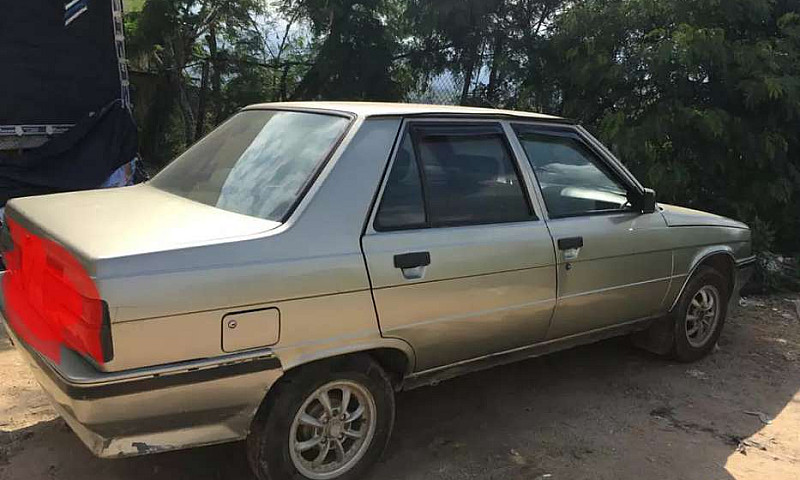 Se Vende Carro, Reno...