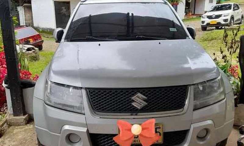 Suzuki Grand Vitara ...