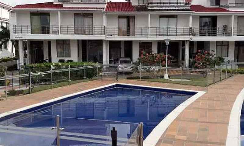 Hermosa Casa En Conj...