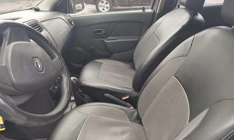 Renault Sandero Aute...
