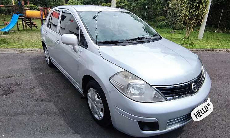 Nissan Tiida 1.8 Emo...