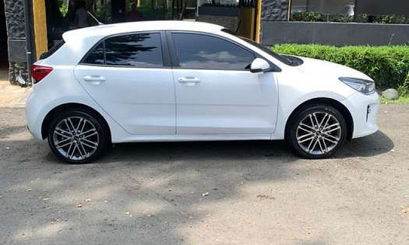 Lindo Kia Rio Como E...
