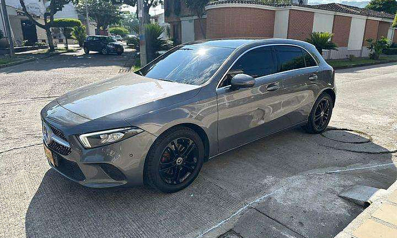 Mercedes Benz A200...