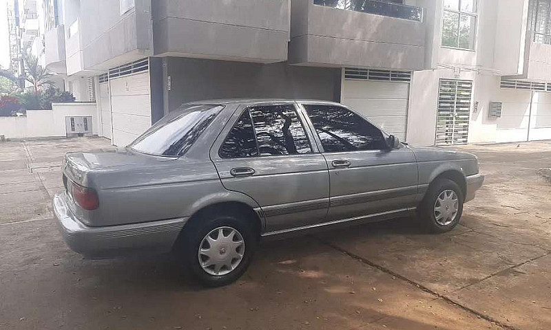 Nissan Sentra B13 Au...