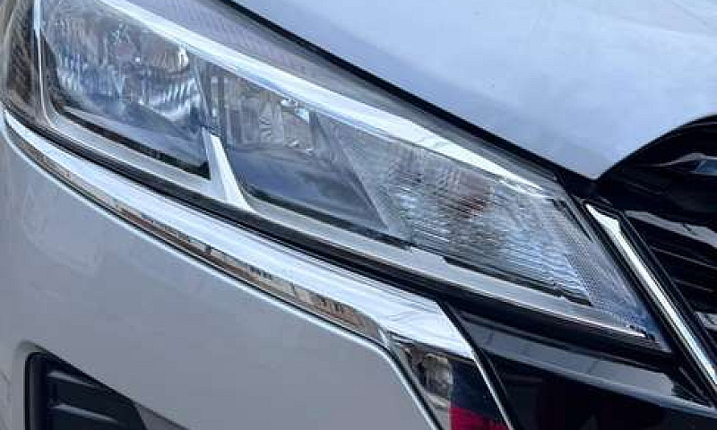 Vendo Nissan Kisck A...