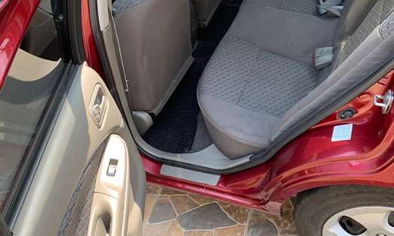 Vendo Nissan Sentra ...