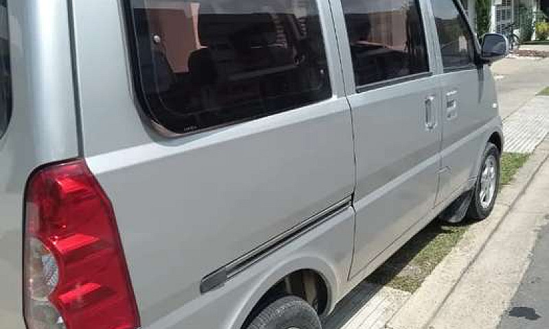 Vendo Camioneta Van...