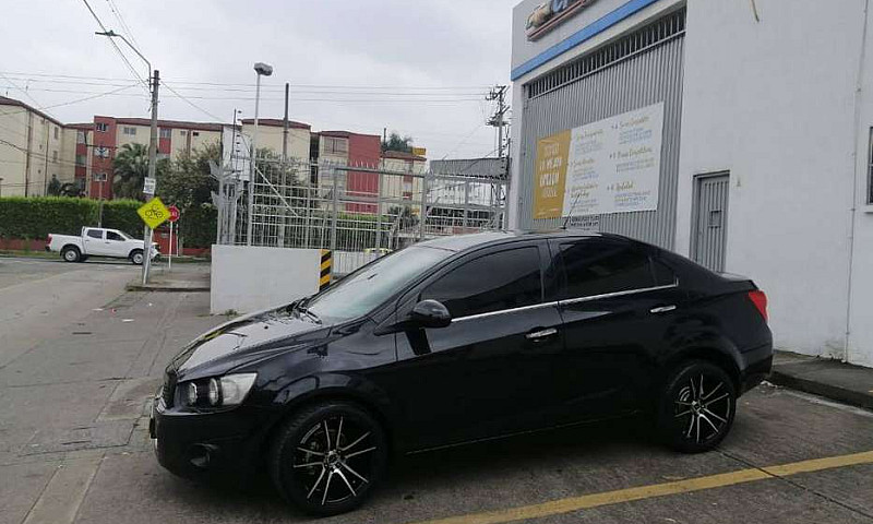 Chevrolet Sonic Lt16...