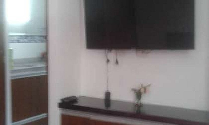 Arriendo Apto Amobla...